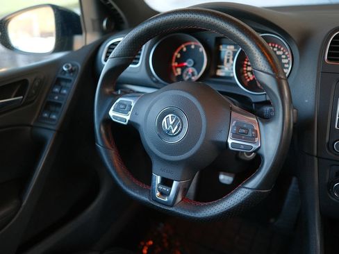 Used 2011 Volkswagen GTI 4-Door FWD image 42
