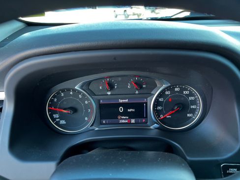 Used 2023 GMC Acadia SLE w/ Driver Convenience Package image 18