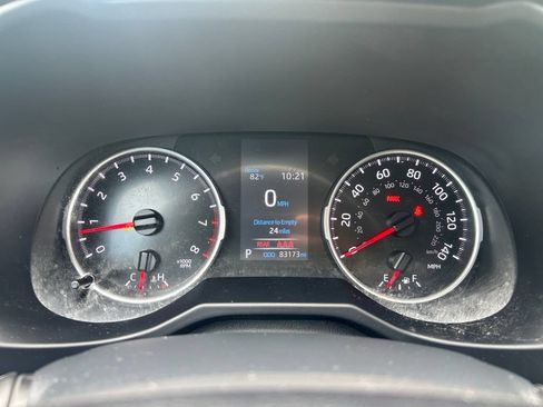 Used 2022 Toyota RAV4 LE AWD/4WD image 11