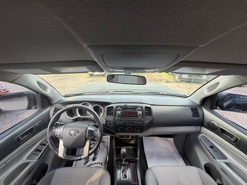 Used 2012 Toyota Tacoma 4x4 Double Cab image 9