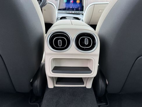 Certified 2025 Mercedes-Benz C 300 Sedan image 18