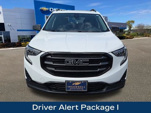Used 2020 GMC Terrain SLE w/ Driver Convenience Package AWD/4WD image 2
