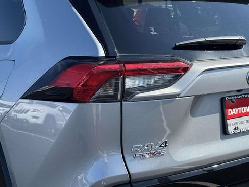 Used 2023 Toyota RAV4 SE w/ Weather & Moonroof Package AWD/4WD image 9