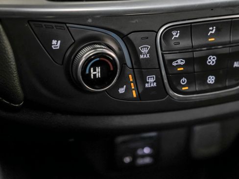 Used 2022 Chevrolet Traverse Premier w/ Redline Edition FWD image 31