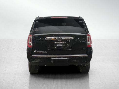 Used 2020 GMC Yukon XL Denali w/ Denali Premium Package AWD/4WD image 4
