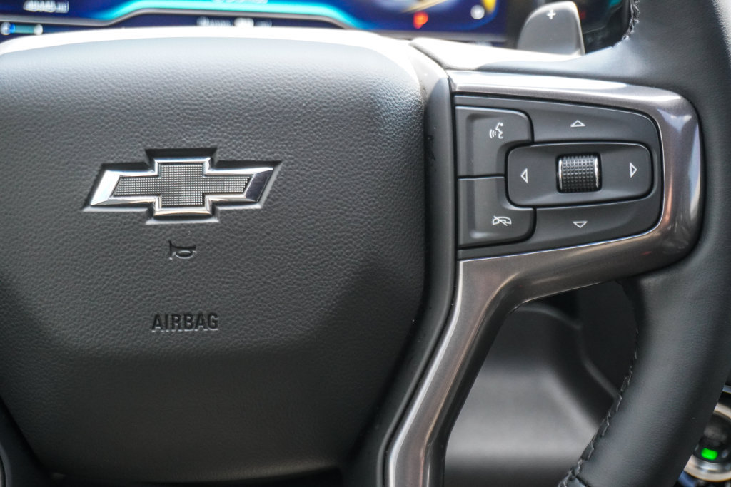 Used 2025 Chevrolet Silverado 1500 ZR2 w/ Technology Package AWD/4WD image 15