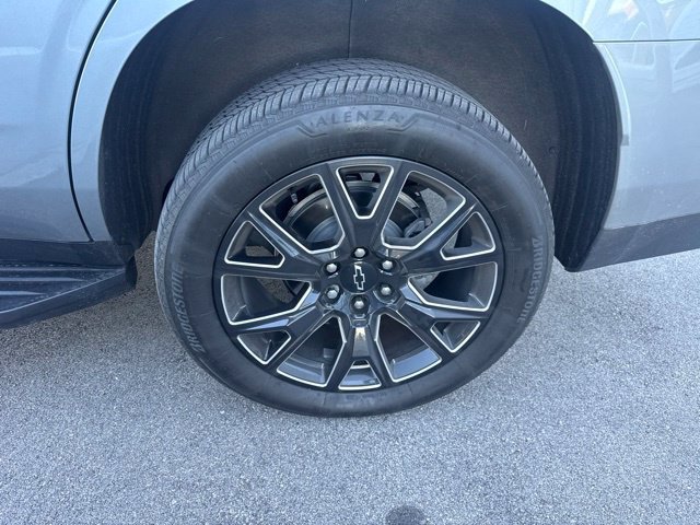 Used 2024 Chevrolet Tahoe Premier AWD/4WD image 9