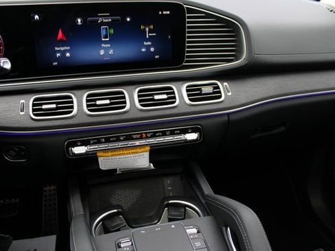 New 2026 Mercedes-Benz GLS 450 4MATIC image 27