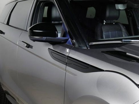 Used 2020 Land Rover Range Rover Evoque R-Dynamic SE image 29