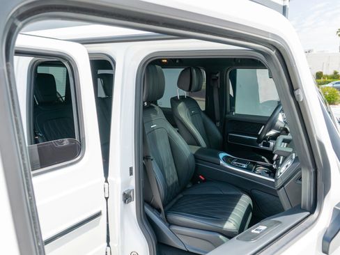 Used 2025 Mercedes-Benz G 63 AMG 4MATIC image 13