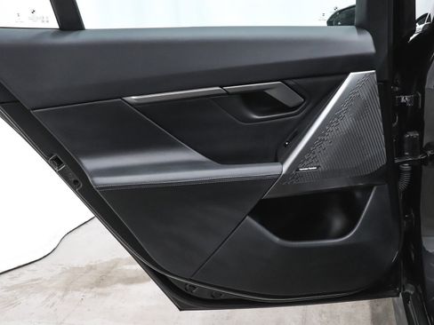 Used 2025 BMW 540i xDrive image 15