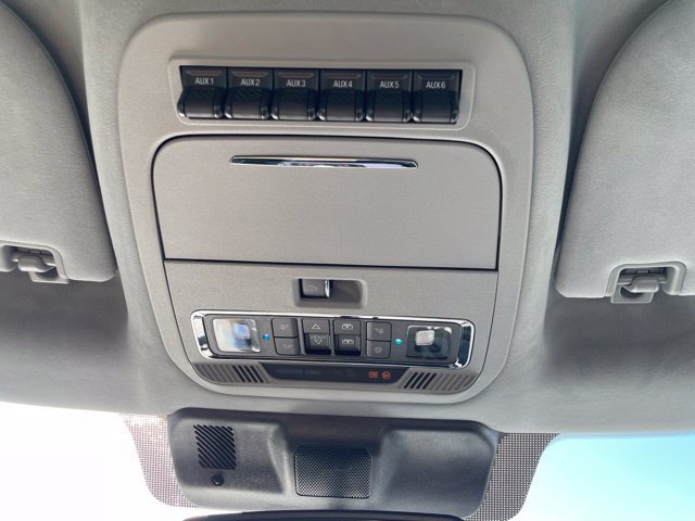 Used 2024 Ford F350 Limited w/ FX4 Off-Road Package AWD/4WD image 45
