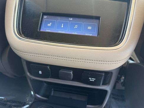 Used 2022 Lincoln Navigator Reserve AWD/4WD image 24