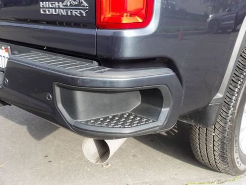 Used 2020 Chevrolet Silverado 3500 High Country w/ Technology Package image 10