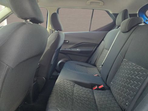 Used 2022 Nissan Kicks S FWD image 13