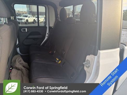 Used 2023 Jeep Gladiator Overland w/ Cold Weather Group image 9