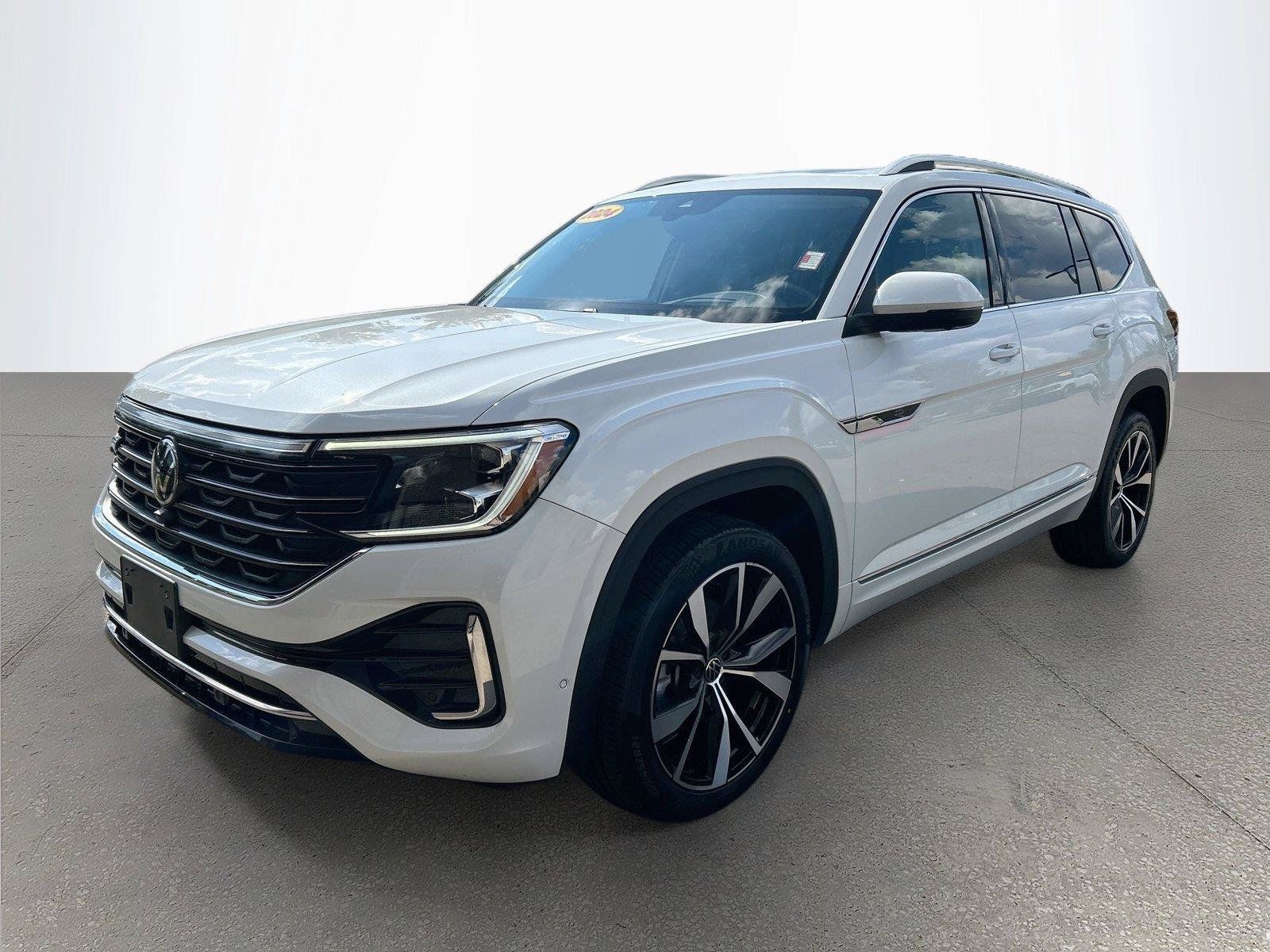 Used 2024 Volkswagen Atlas SEL Premium R-Line AWD/4WD image 8