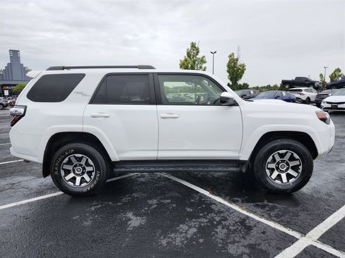 Used 2022 Toyota 4Runner TRD Off-Road image 12