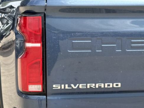Used 2026 Chevrolet Silverado 2500 High Country w/ Technology Package AWD/4WD image 7