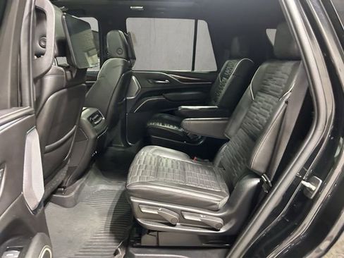 Used 2023 Cadillac Escalade Sport Platinum AWD/4WD image 22