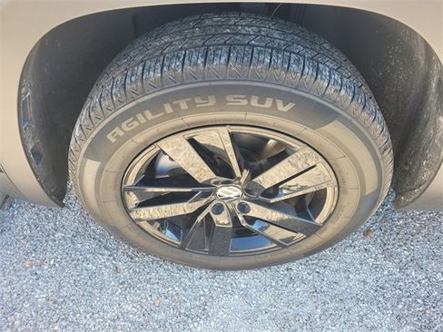 Used 2021 Volkswagen Atlas S image 3