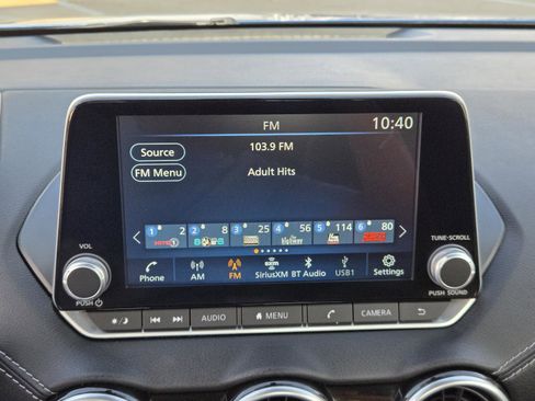 Used 2024 Nissan Sentra SV image 10