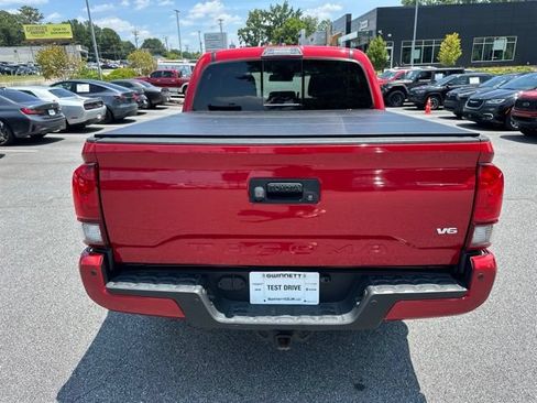 Used 2023 Toyota Tacoma SR5 RWD image 4