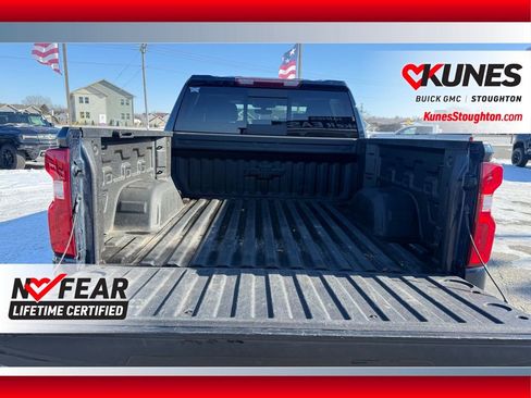 Used 2020 Chevrolet Silverado 1500 LT Trail Boss image 19