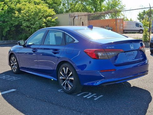Certified 2024 Honda Civic EX image 4