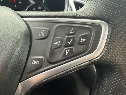 Used 2023 Chevrolet Equinox LT FWD image 21
