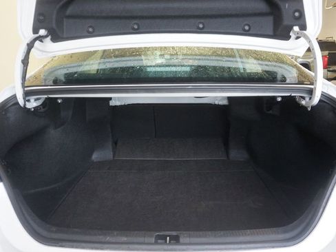 Used 2025 Toyota Camry SE FWD image 15