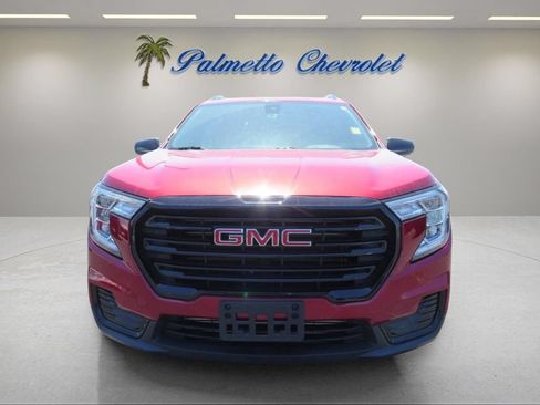 Used 2023 GMC Terrain SLE w/ Elevation Edition AWD/4WD image 7