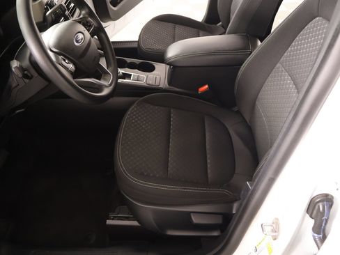Used 2025 Ford Escape Active AWD/4WD image 10
