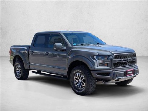Used 2018 Ford F150 Raptor w/ Equipment Group 802A Luxury image 3