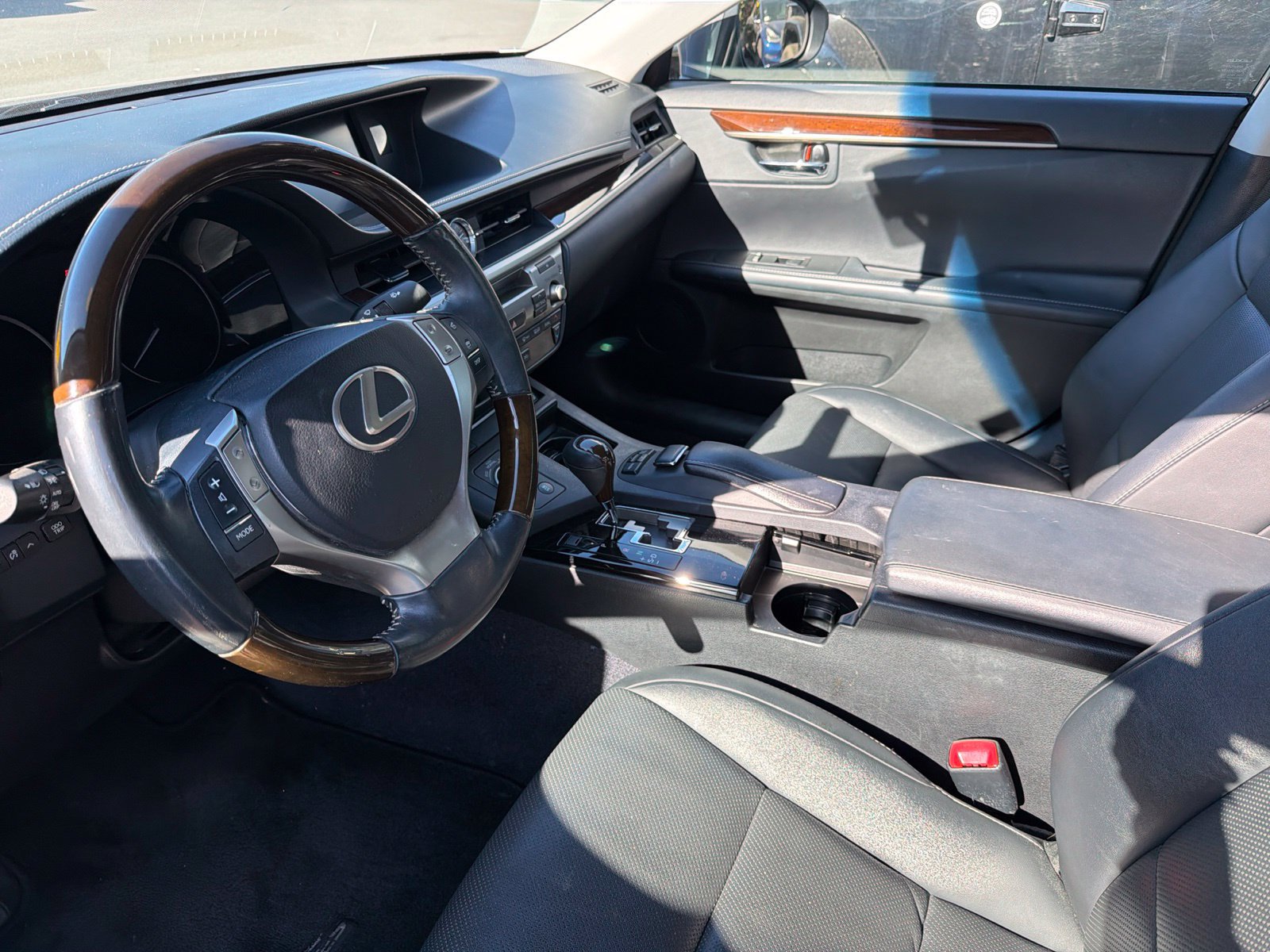 Used 2014 Lexus ES 350 w/ Premium Package FWD image 6