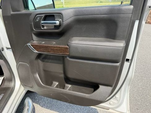Used 2020 GMC Sierra 1500 SLE w/ SLE Value Package AWD/4WD image 23