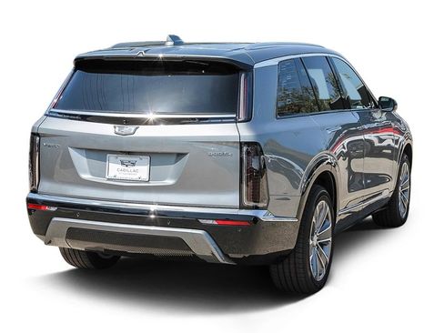 Used 2026 Cadillac Vistiq Luxury image 6