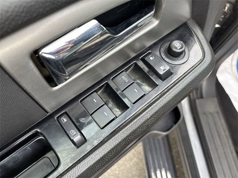 Used 2013 Ford Expedition EL Limited image 15