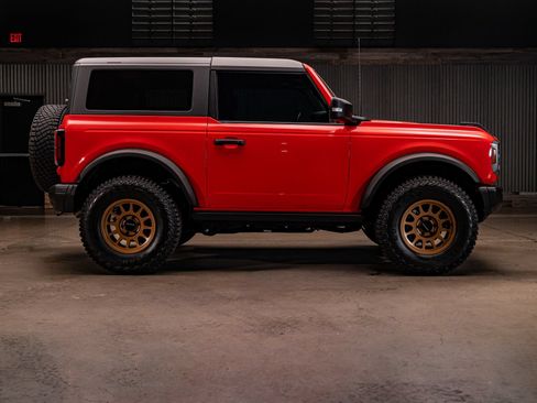 Used 2023 Ford Bronco Badlands AWD/4WD image 10
