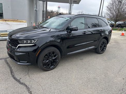 Certified 2023 Kia Sorento SX image 3