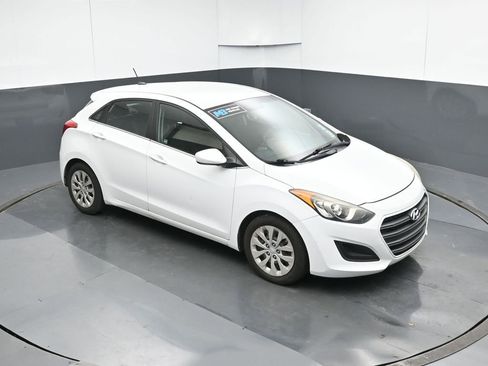 Used 2016 Hyundai Elantra GT image 51