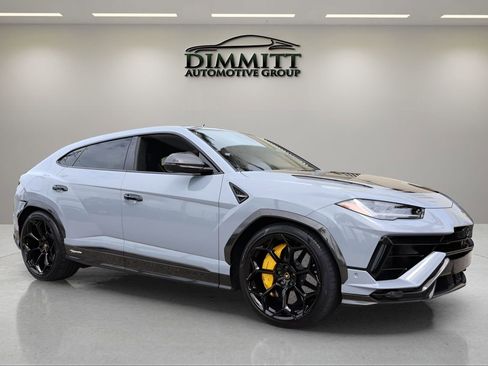Used 2024 Lamborghini Urus Performante AWD/4WD image 7
