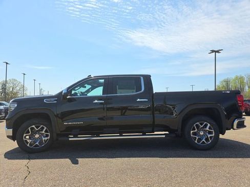 New 2026 GMC Sierra 1500 SLT w/ SLT Premium Plus Package AWD/4WD image 14