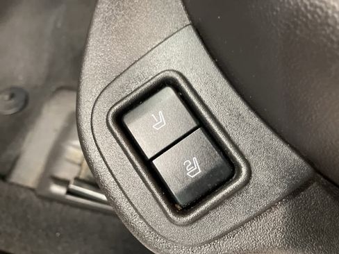 Used 2019 Ford Taurus Limited image 15