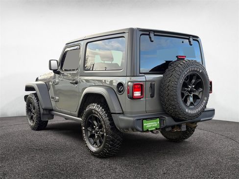 Used 2022 Jeep Wrangler Willys image 3