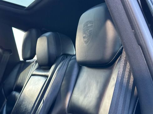 Used 2017 Porsche Cayenne Platinum Edition image 20