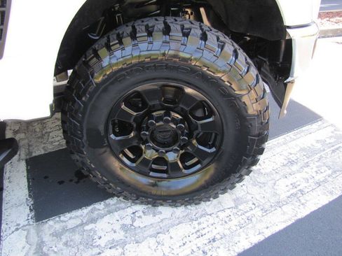 Used 2023 Ford F250 XLT w/ FX4 Off-Road Package image 26