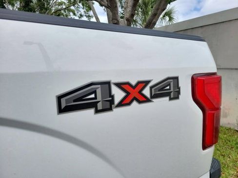 Used 2018 Ford F150 XLT w/ Equipment Group 302A Luxury image 9