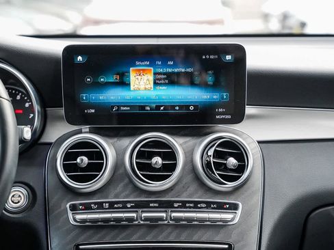 Used 2021 Mercedes-Benz GLC 300 GLC 300 image 12