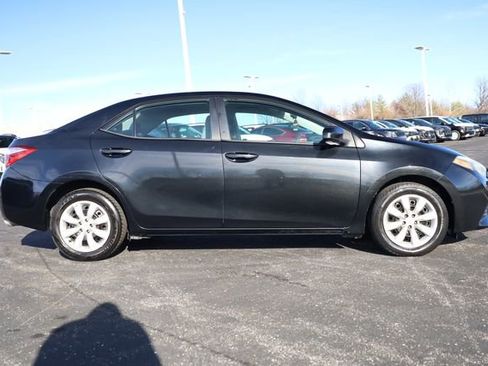 Used 2015 Toyota Corolla LE image 3